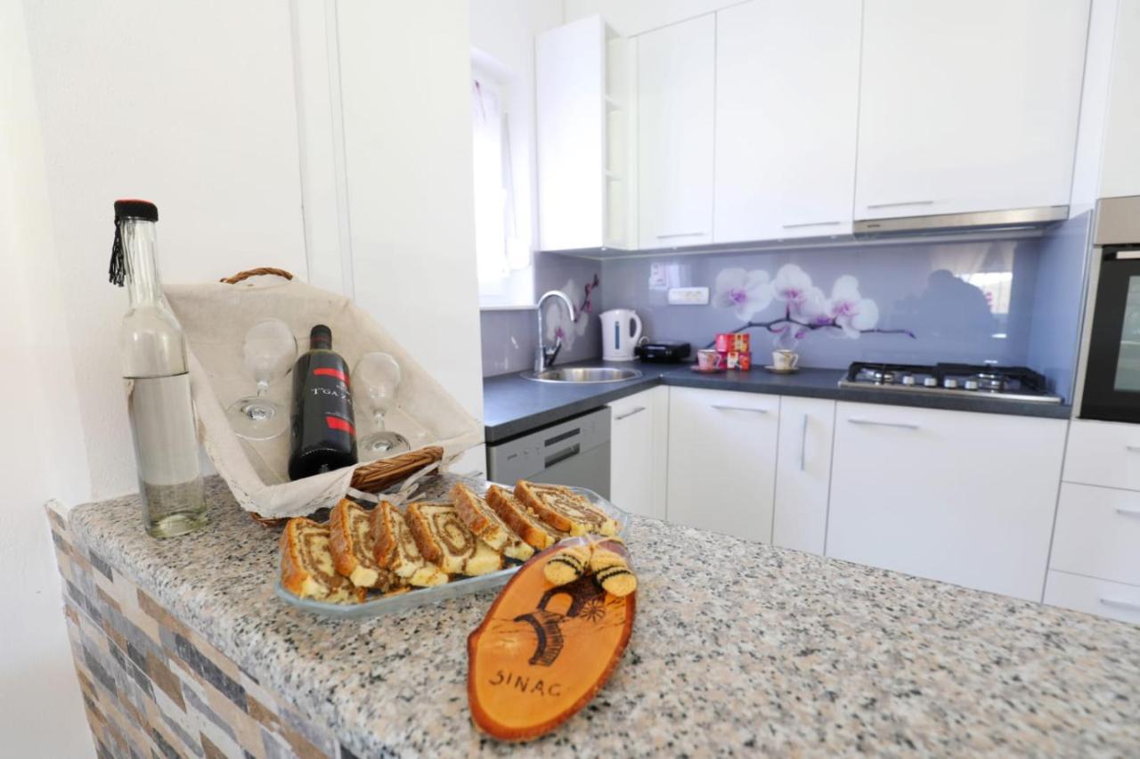 Apartman Teo &Tena Otocac Luaran gambar