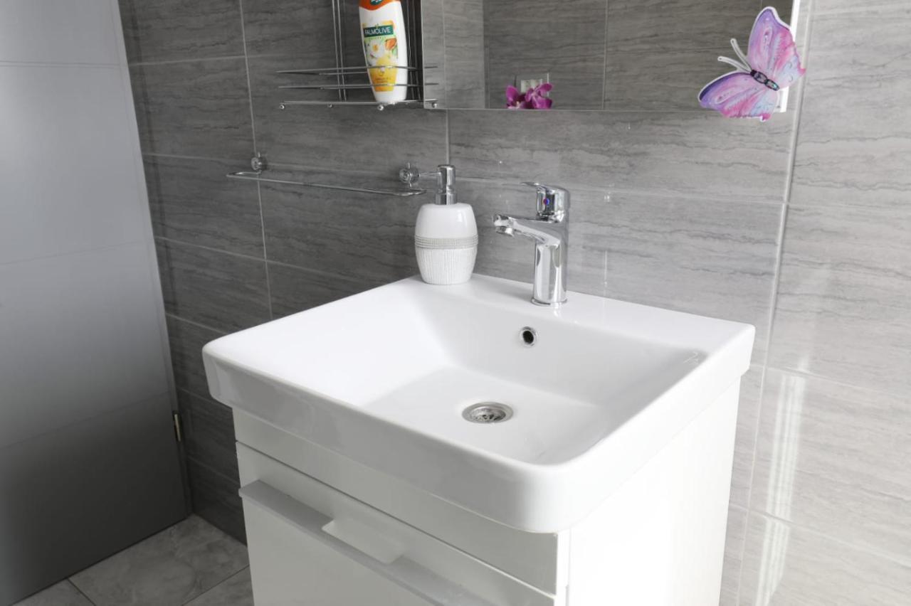 Apartman Teo &Tena Otocac Luaran gambar