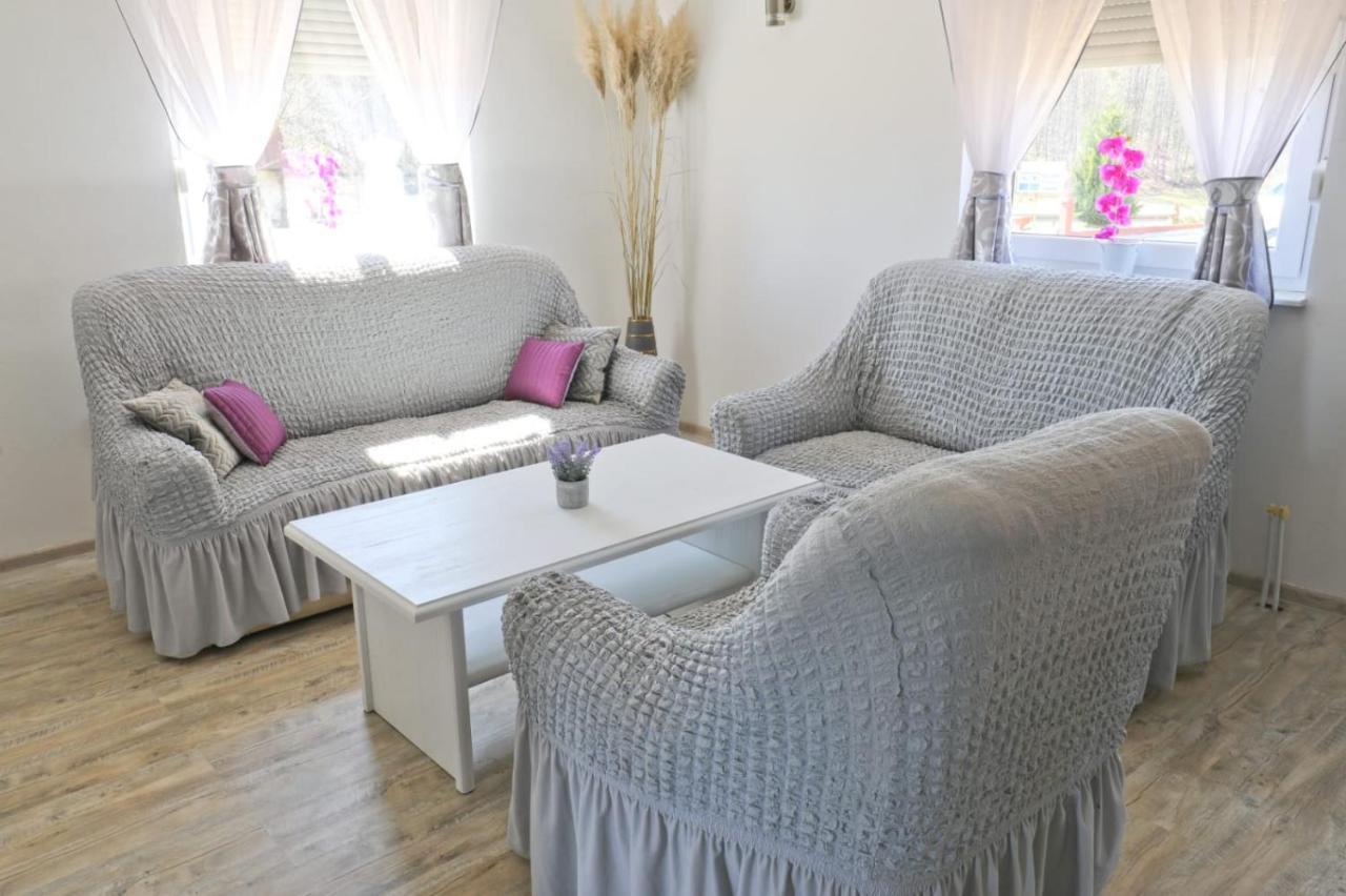 Apartman Teo &Tena Otocac Luaran gambar