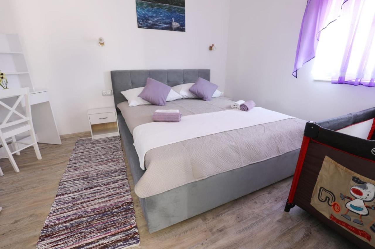 Apartman Teo &Tena Otocac Luaran gambar