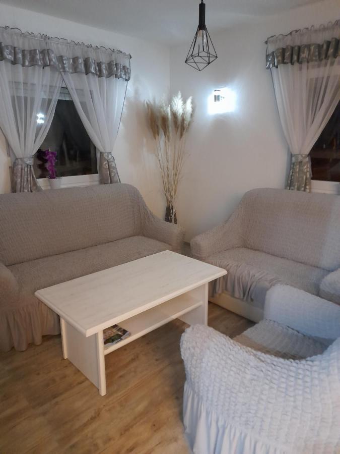 Apartman Teo &Tena Otocac Luaran gambar