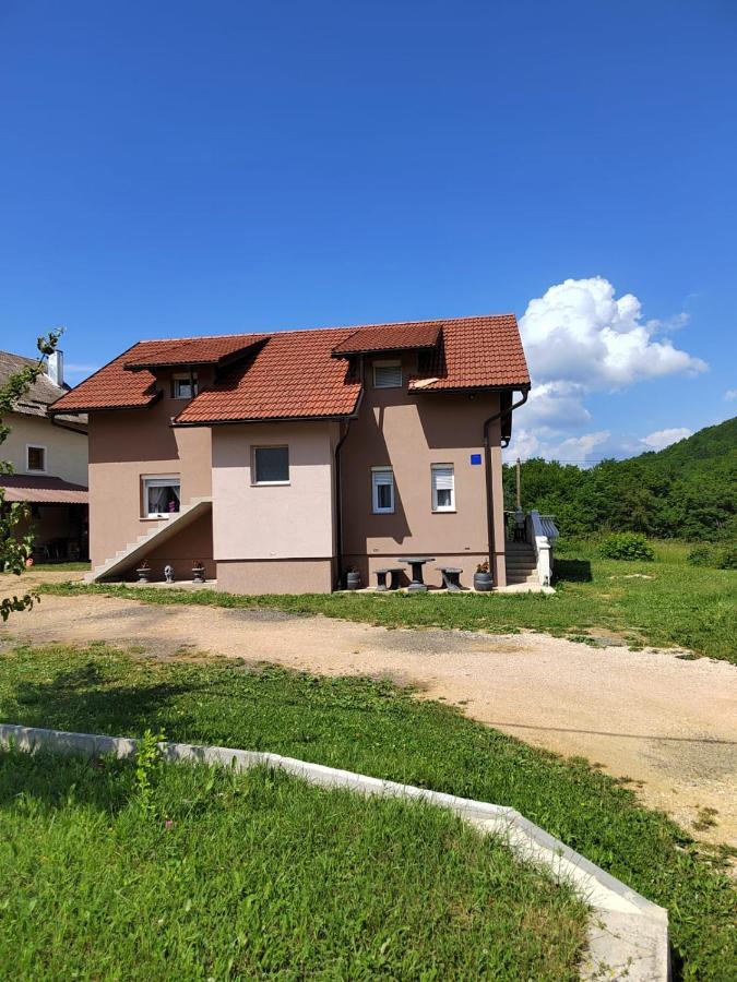 Apartman Teo &Tena Otocac Luaran gambar